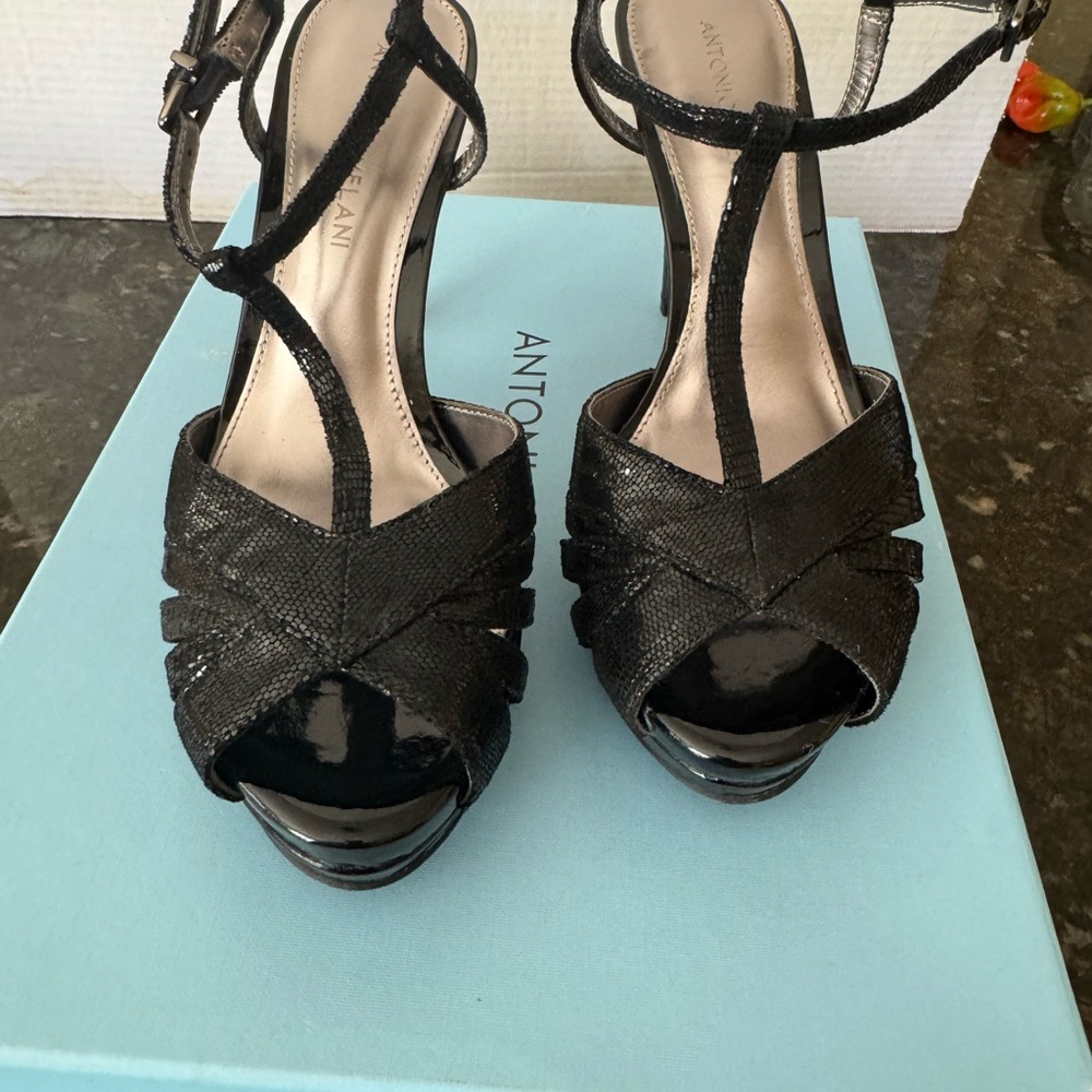 ANTONIO MELANI Black Strappy Heels